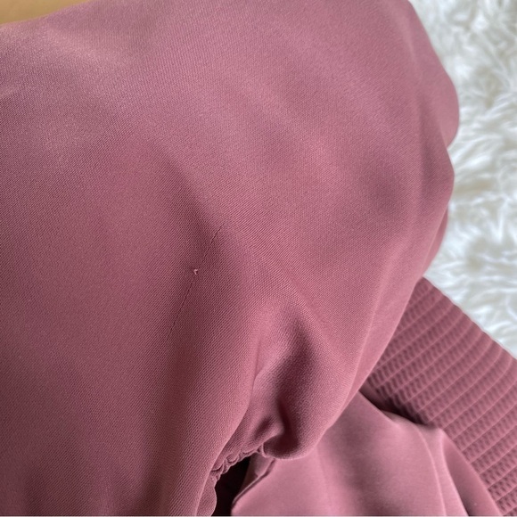 Aritzia Wilfred Novella Short Sleeve Blouse - Picture 9 of 10